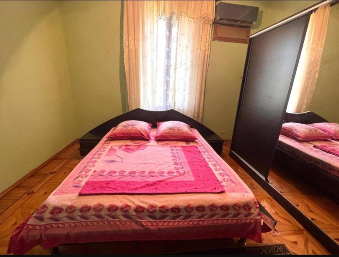 Hotel G I O Samtredia Ngoại thất bức ảnh
